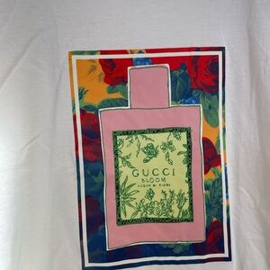 Artsy “Gucci” bloom Graphic Tee in White